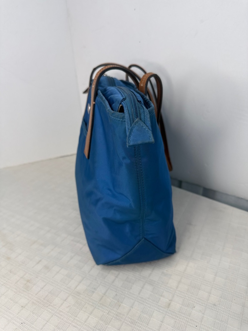 Tumi Navy Blue Nylon Tote with Brown Leather Handles - Picture 2 of 11